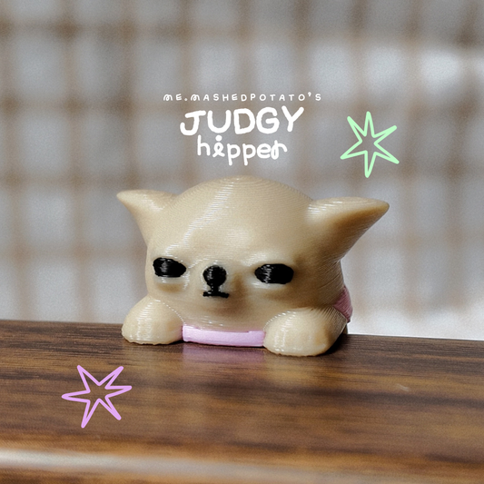 Judgy Chihuahua Hipper